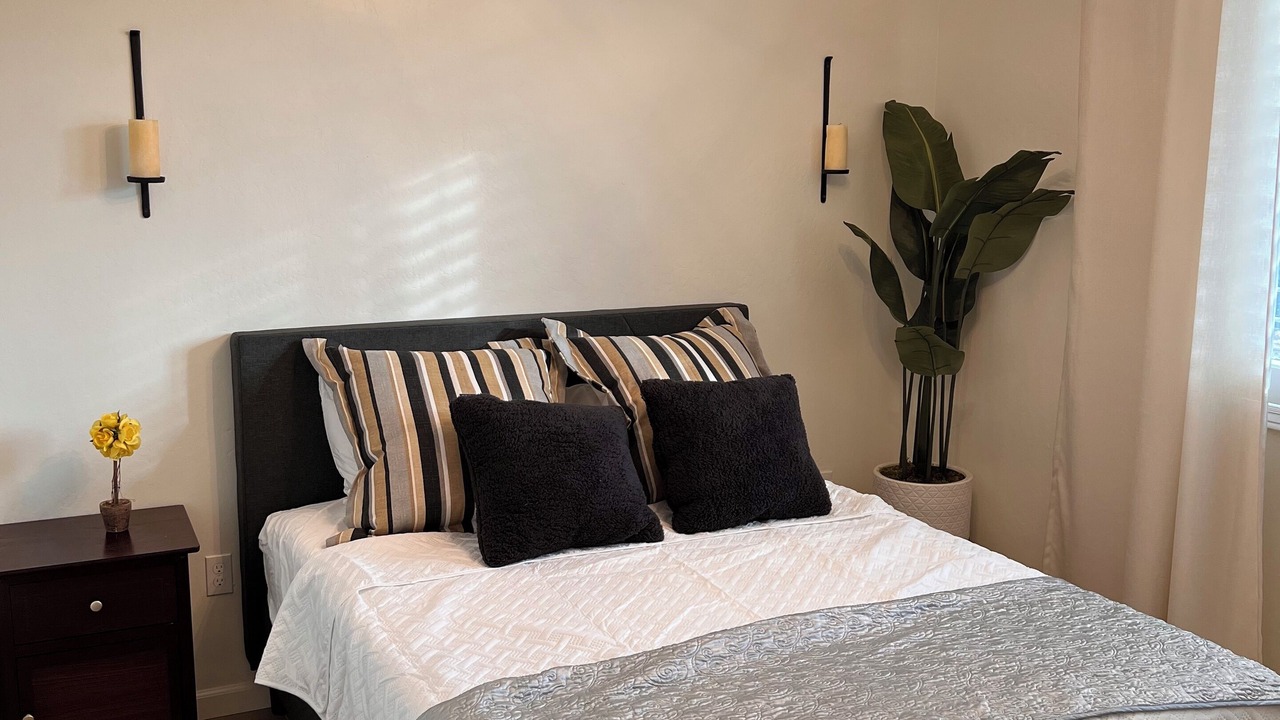 Photo of Bedroom in Hanford