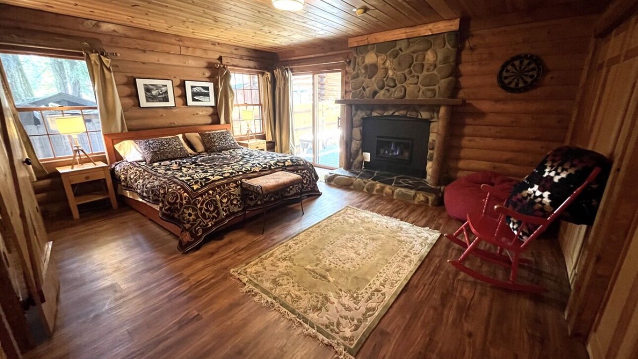 Photo of Bedroom in Tahoe Pines