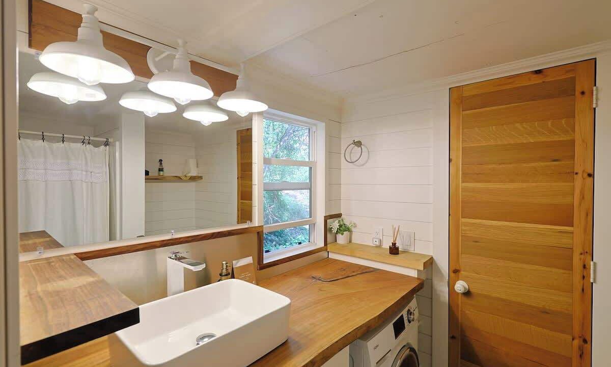 Photo of Outdoor in Fernwood