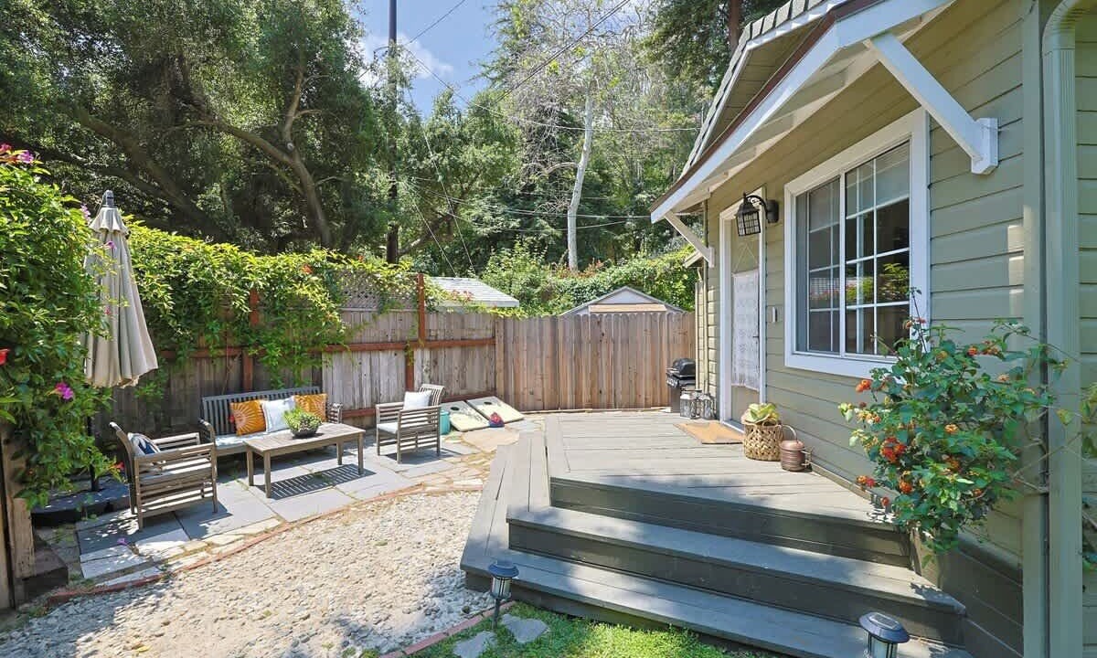 Photo of Outdoor in Fernwood