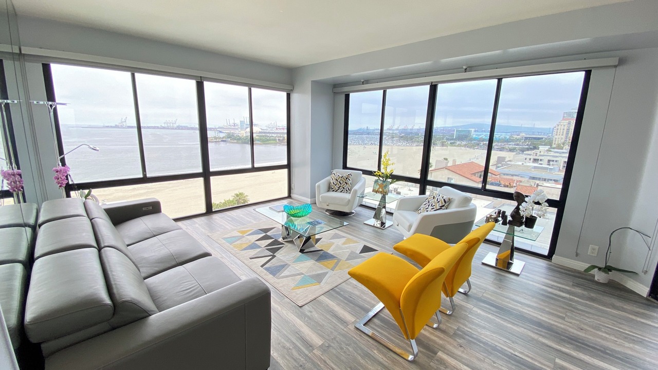 Photo of Livingroom in Alamitos Beach