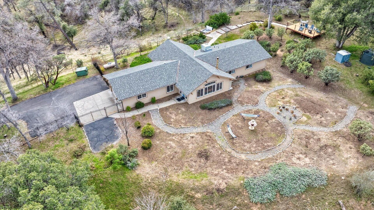 Photo of Outdoor in Oakhurst