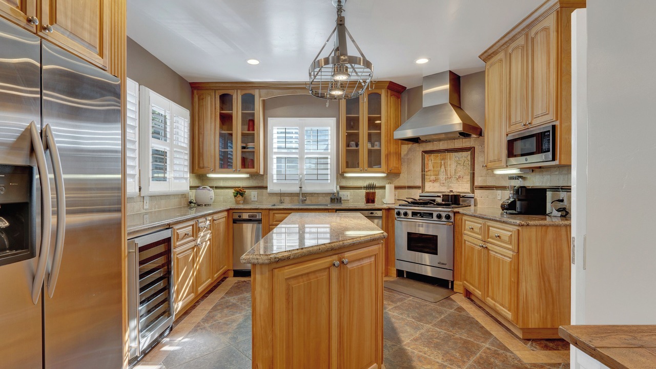 Photo of Kitchen in Shasta-Hanchett Park