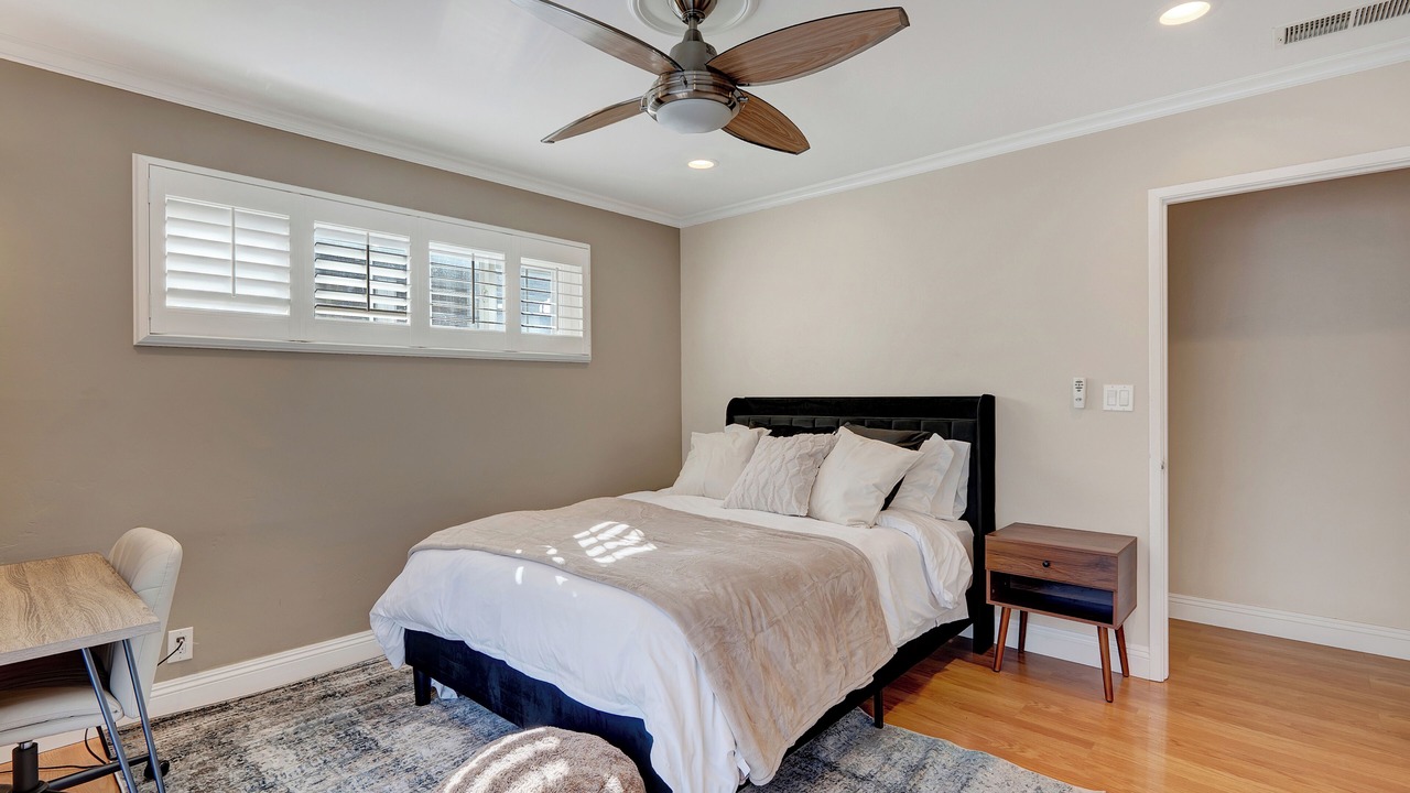 Photo of Bedroom in Shasta-Hanchett Park