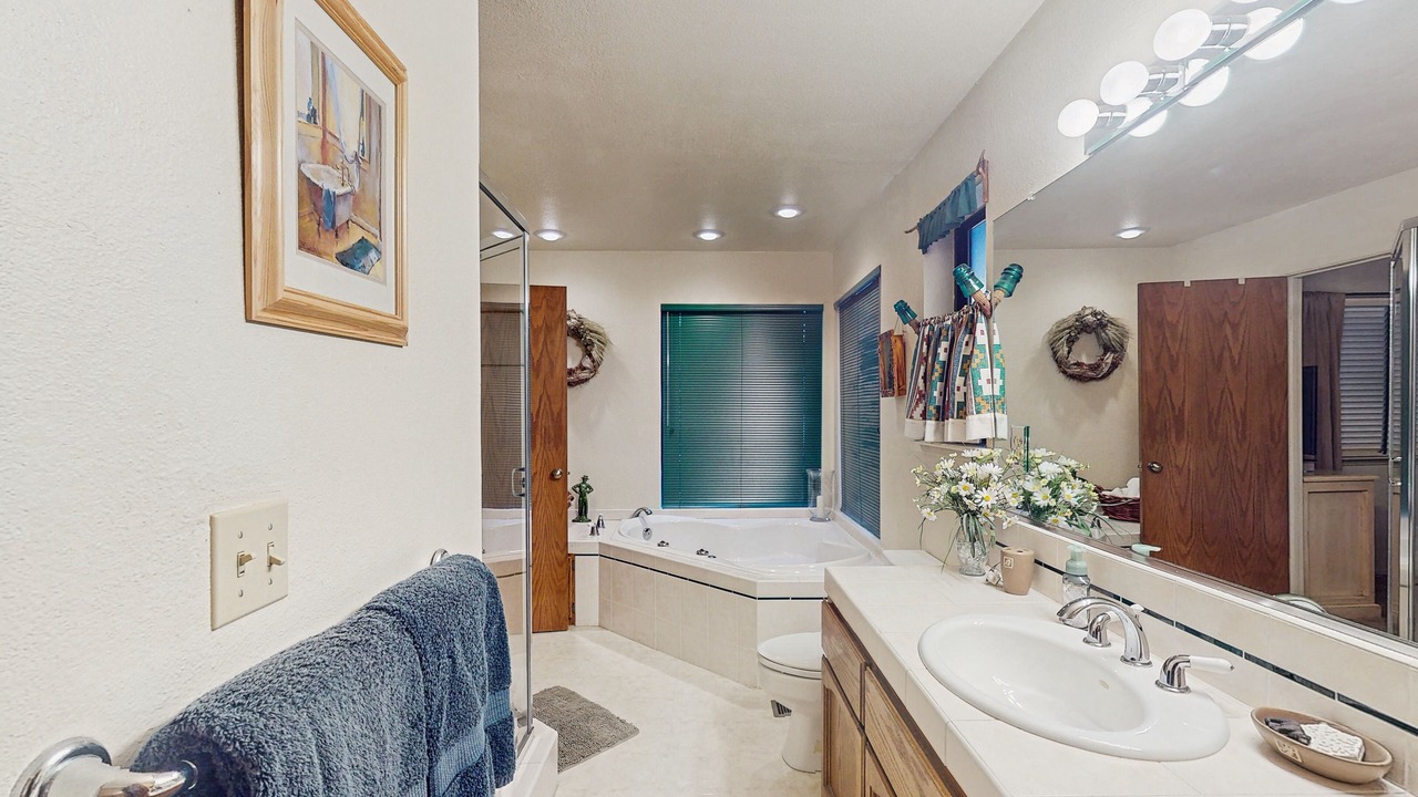 Photo of Bathroom in Sierra Cedars