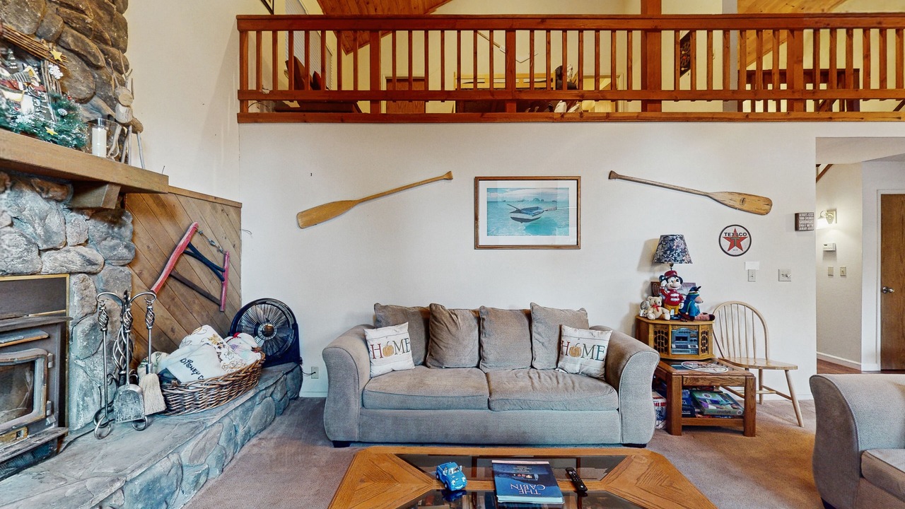 Photo of Livingroom in Sierra Cedars