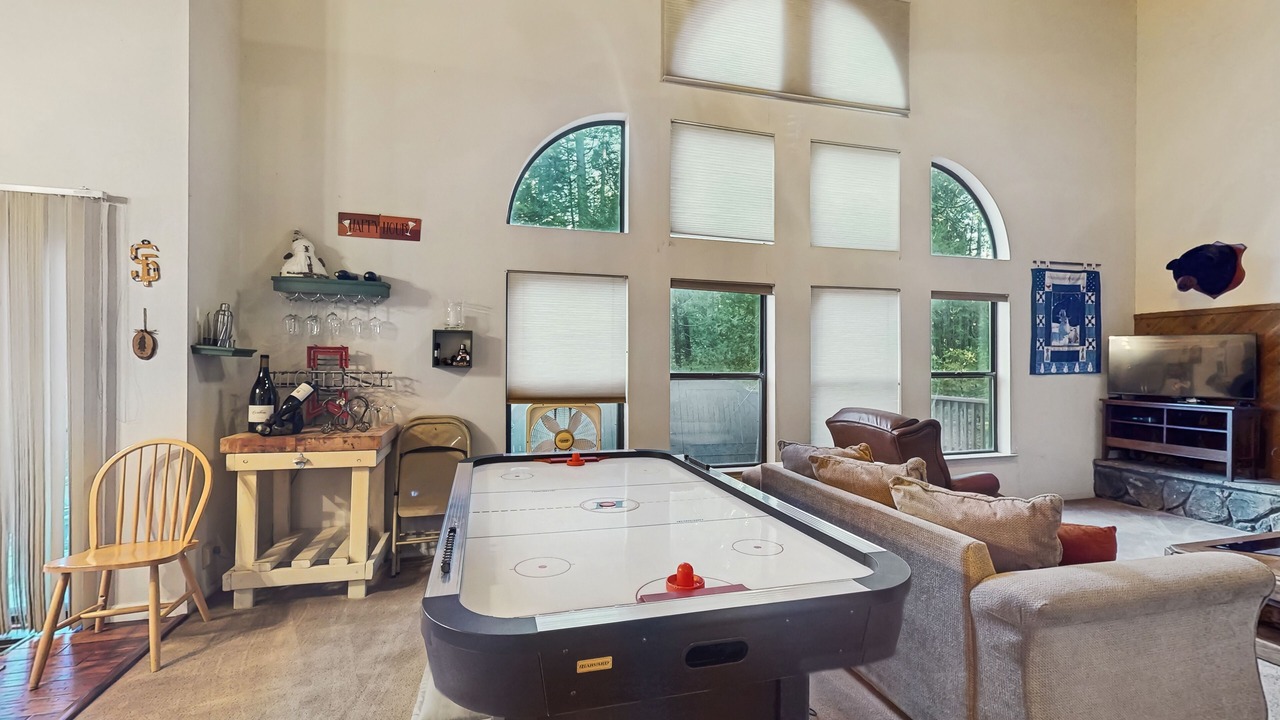 Photo of Livingroom in Sierra Cedars