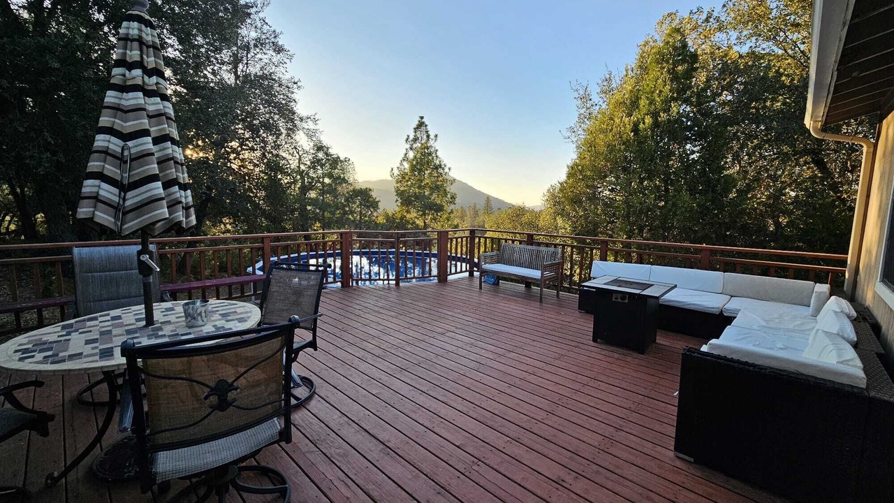 Photo of Outdoor in Oakhurst
