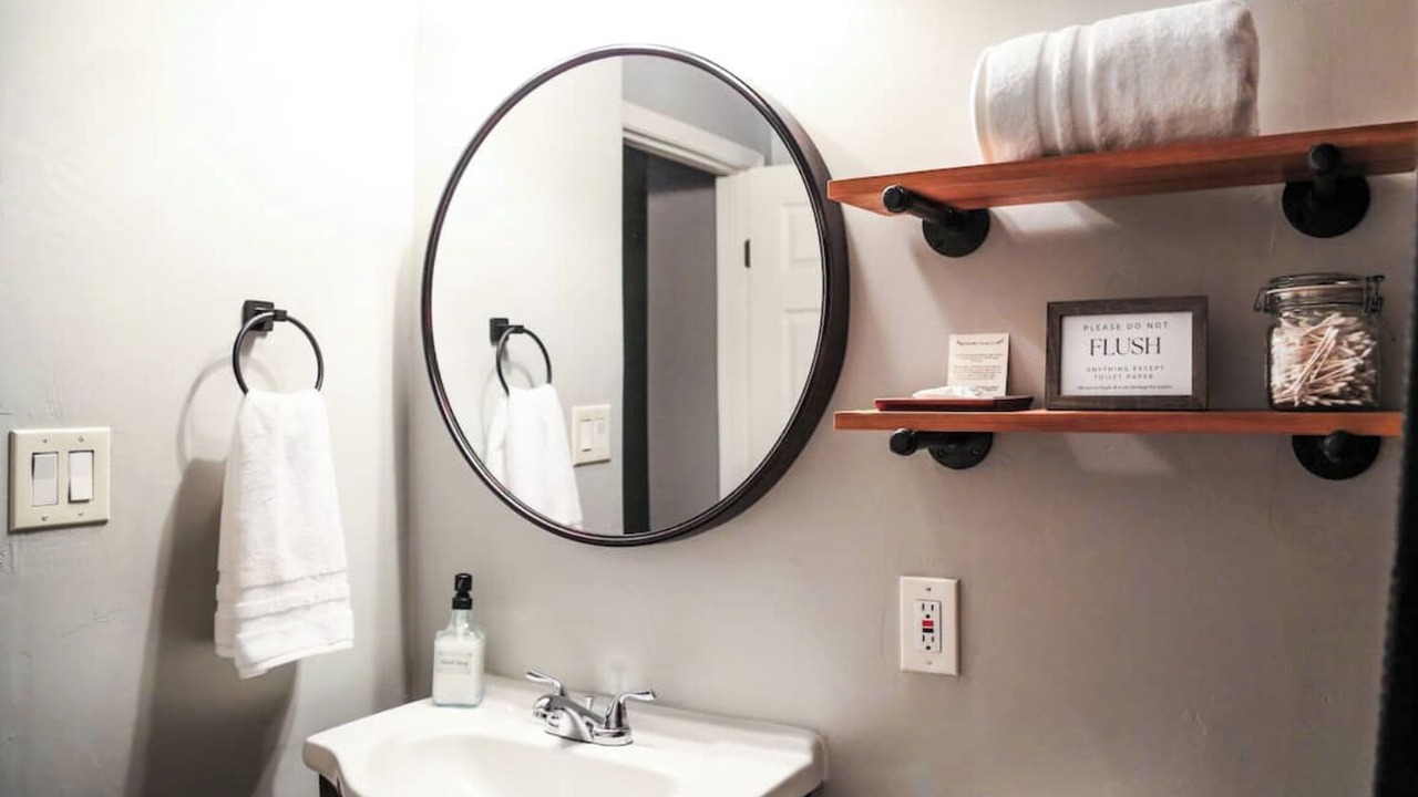 Photo of Bathroom in Glencoe