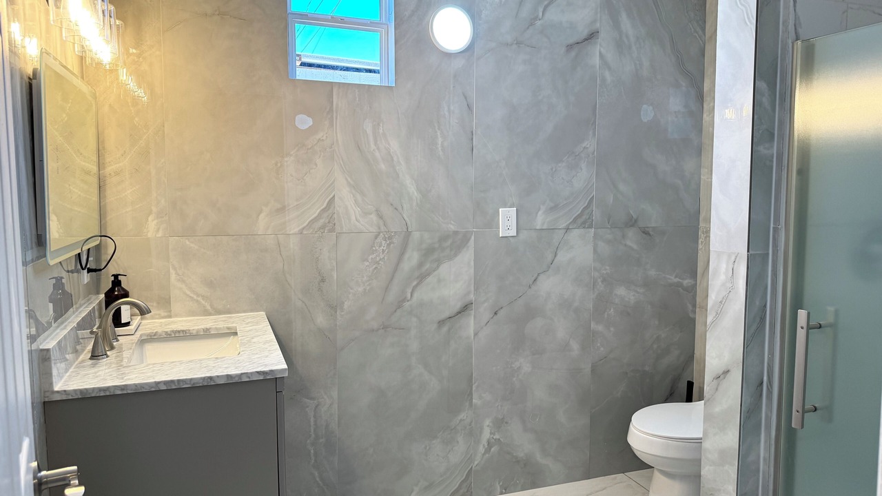 Photo of Bathroom in Hanford