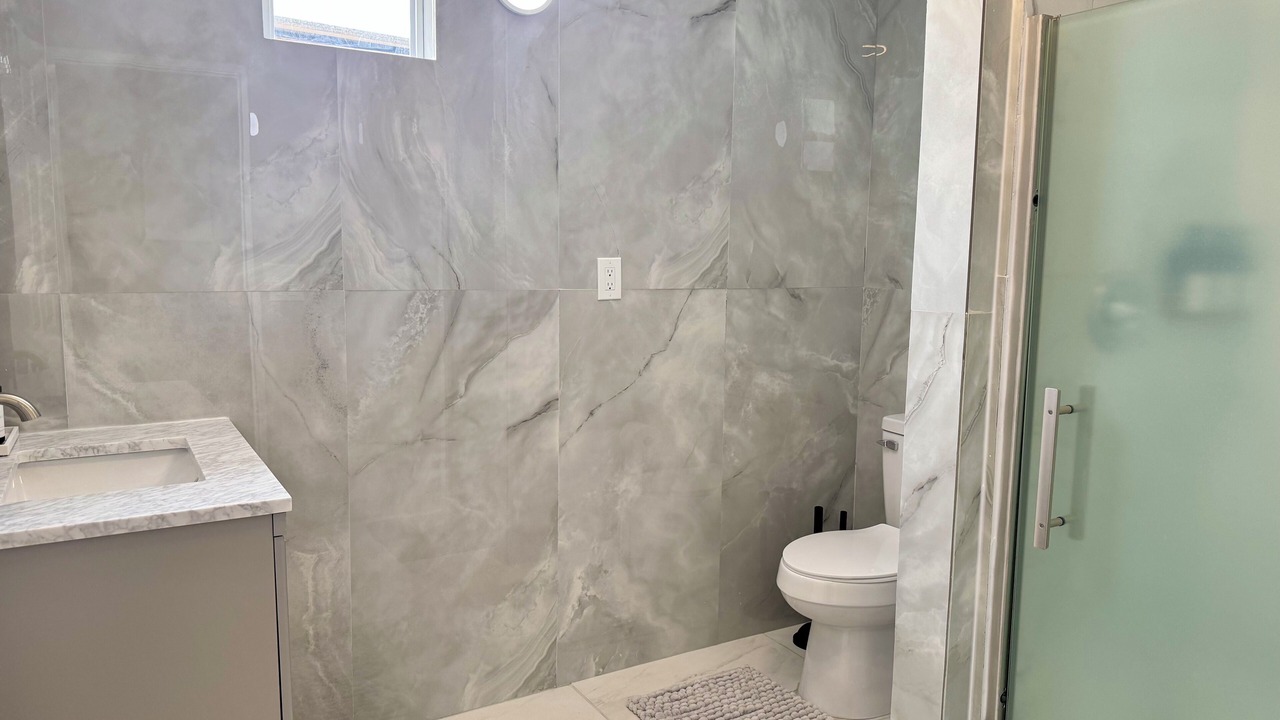 Photo of Bathroom in Hanford