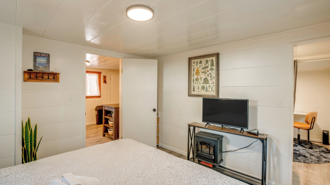 Photo of Bedroom in Lincoln Park
