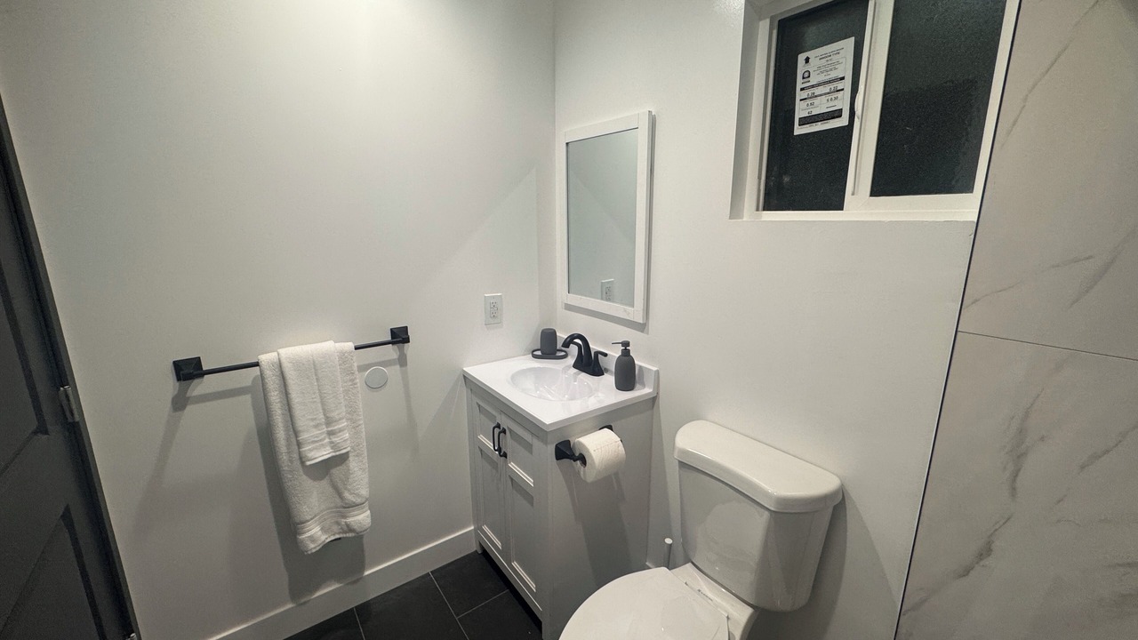 Photo of Bathroom in Harbor
