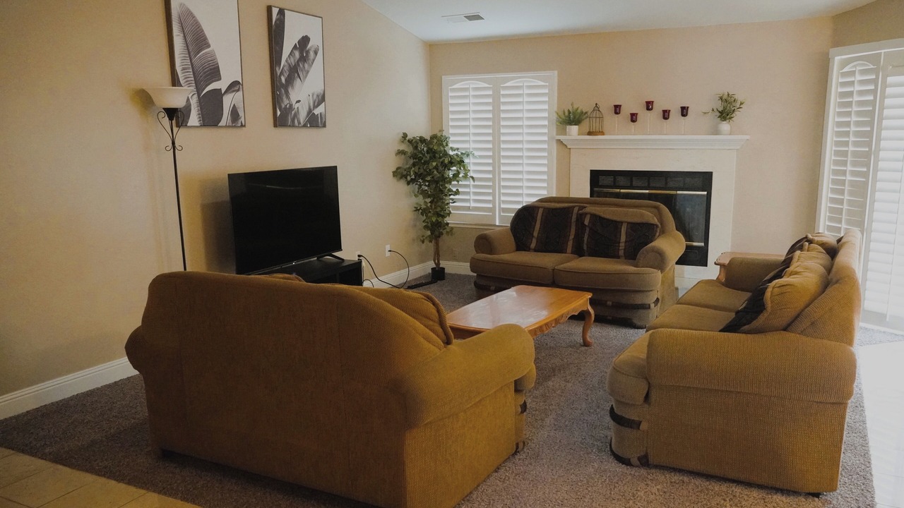 Photo of Livingroom in Merced