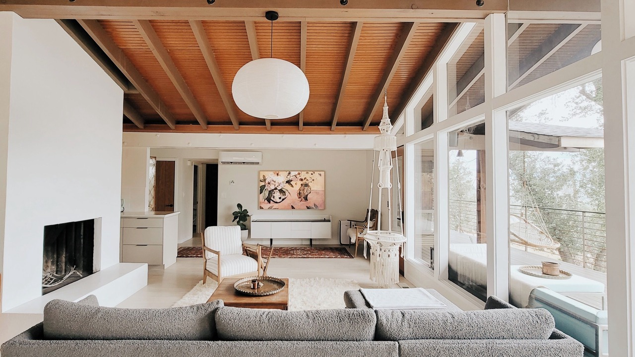 Photo of Livingroom in Happy Valley