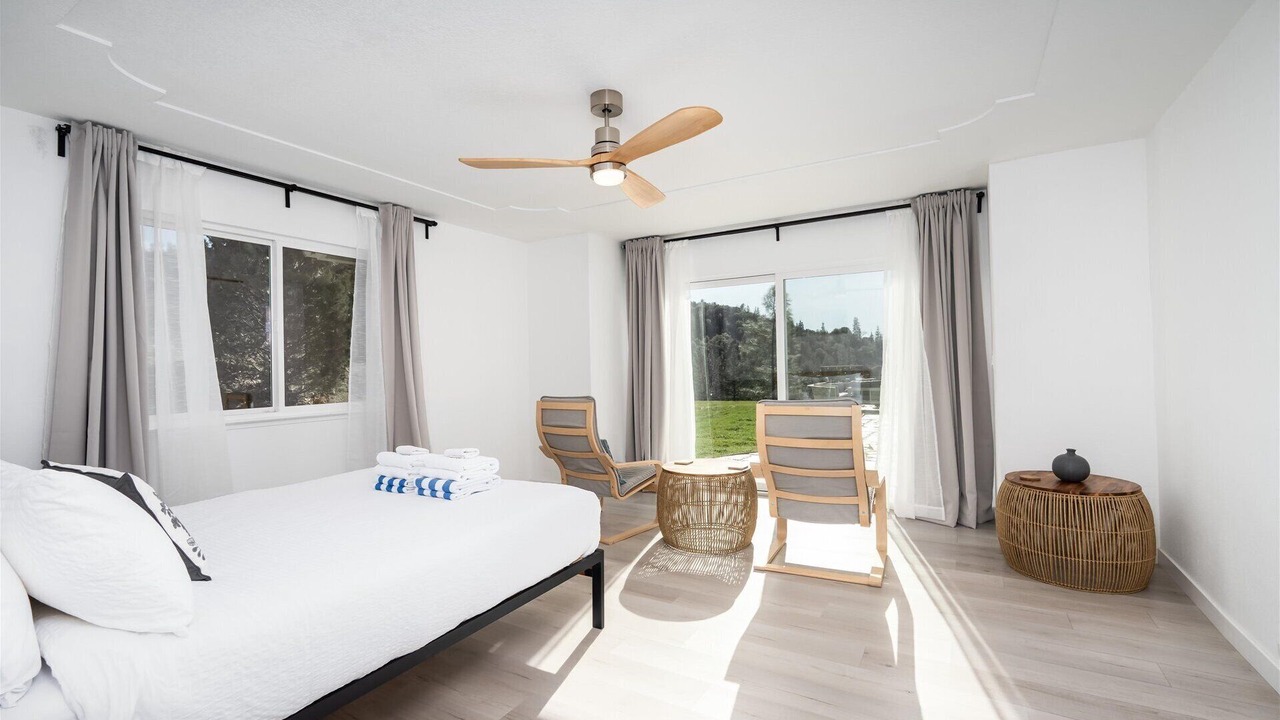 Photo of Bedroom in Oakhurst