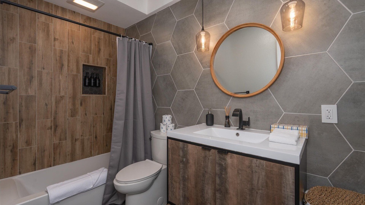Photo of Bathroom in Oakhurst