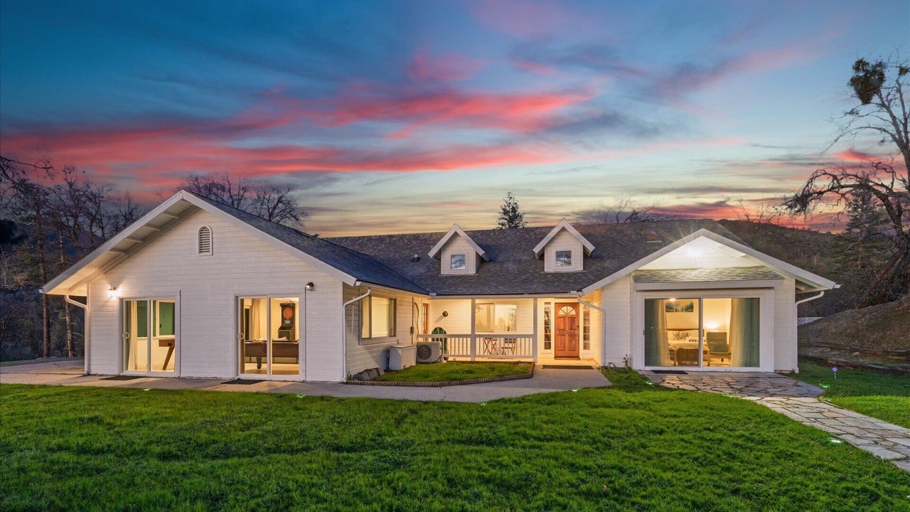 Photo of Outdoor in Oakhurst