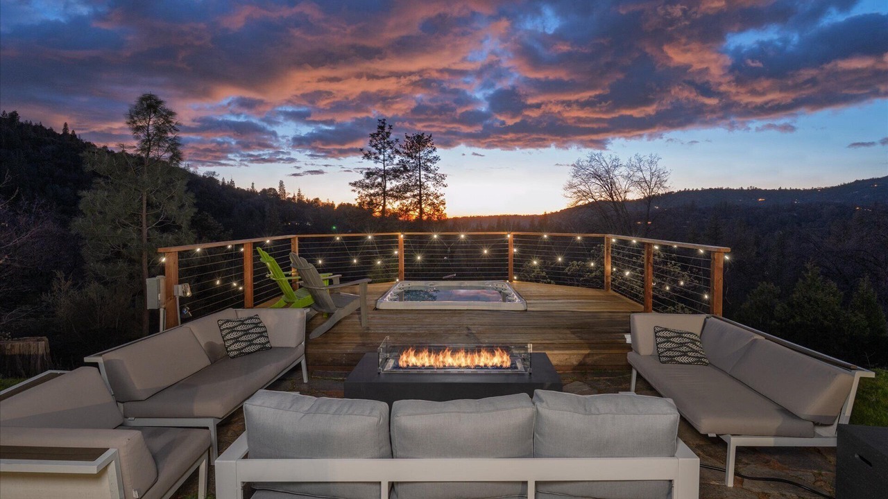 Photo of Patio Balcony in Oakhurst