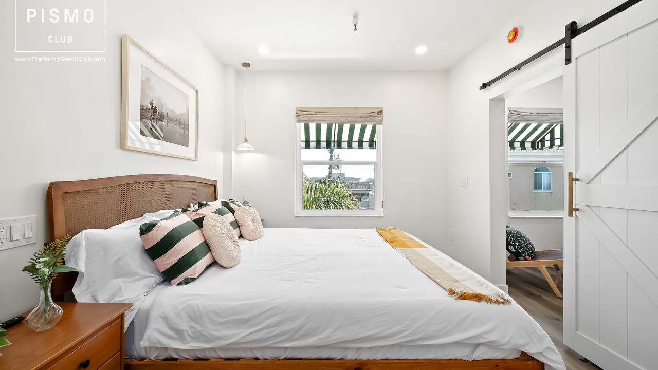 Photo of Bedroom in Downtown
