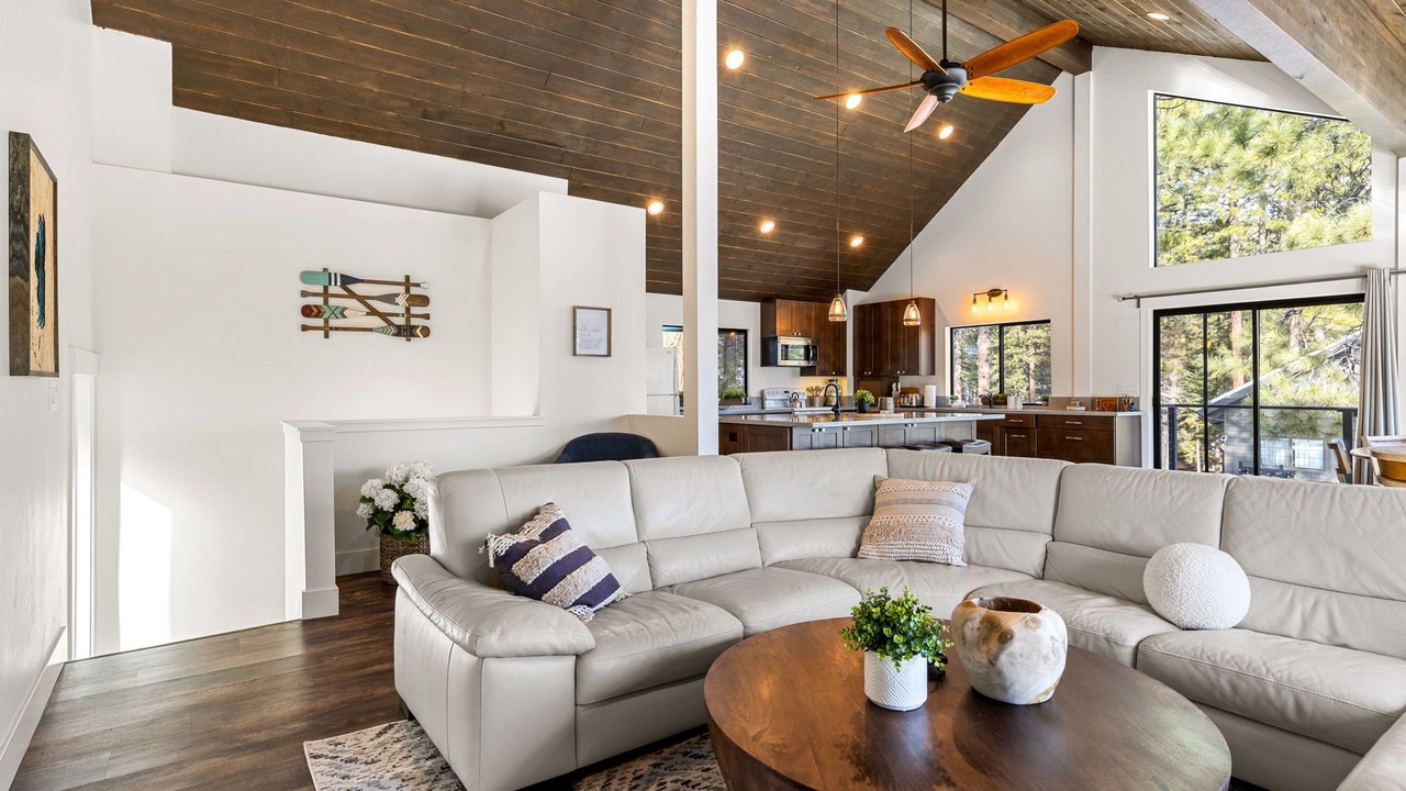 Photo of Livingroom in Incline Village