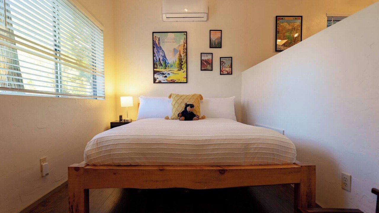 Photo of Bedroom in Oakhurst