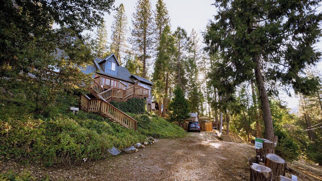 Photo of Others in Oakhurst