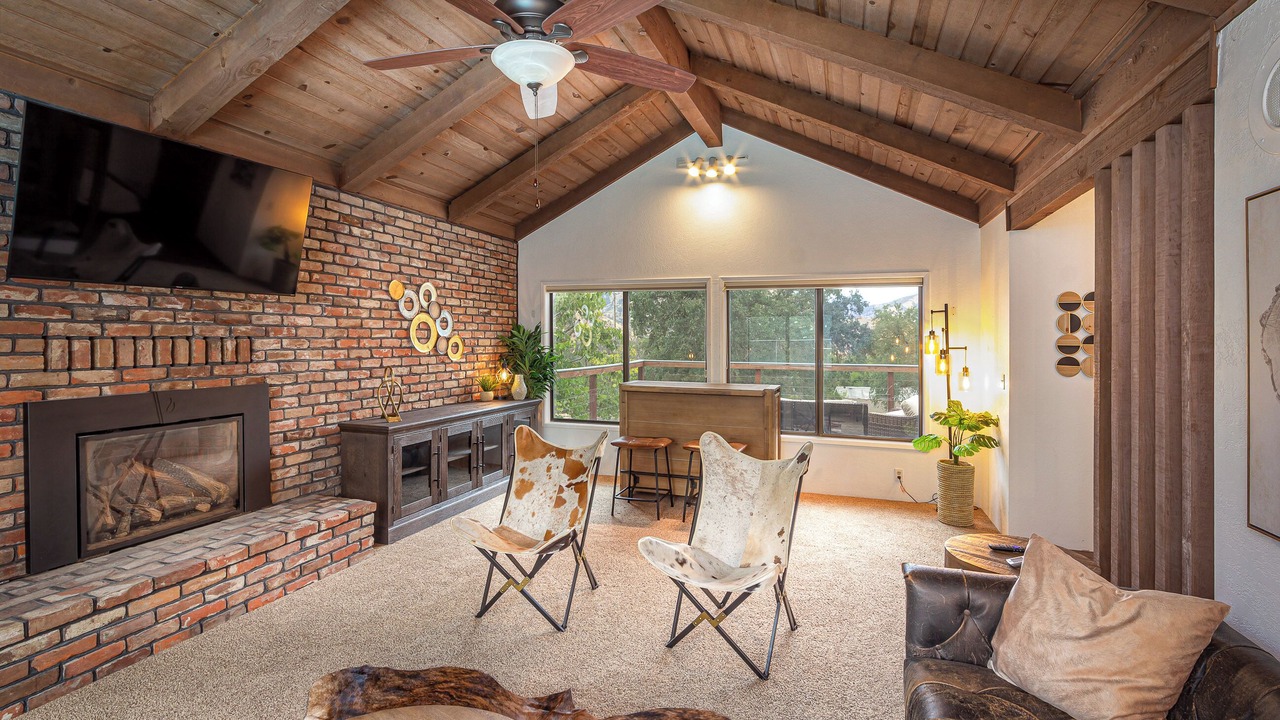 Photo of Livingroom in Three Rivers
