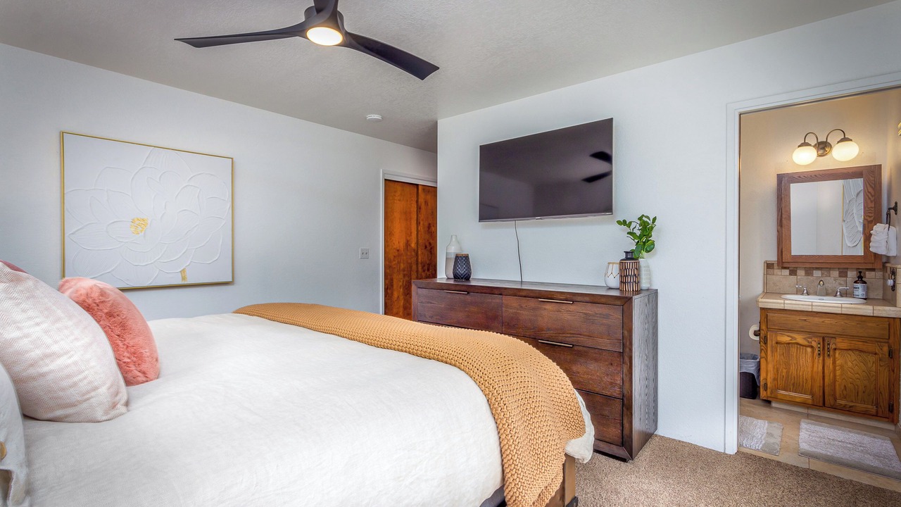 Photo of Bedroom in Three Rivers