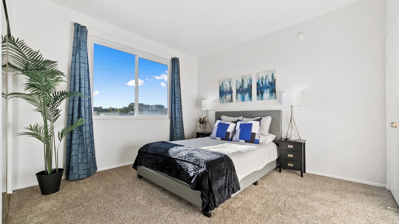 Photo of Bedroom in Beverly Grove