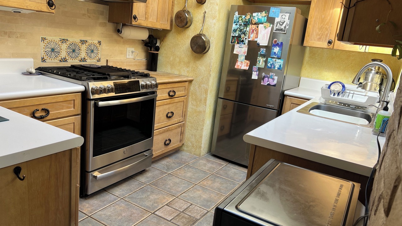Photo of Kitchen in Monterey Ter
