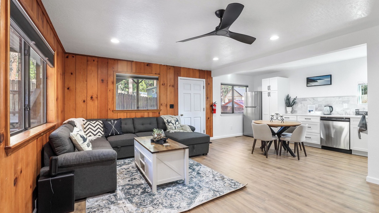 Photo of Livingroom in Kings Beach