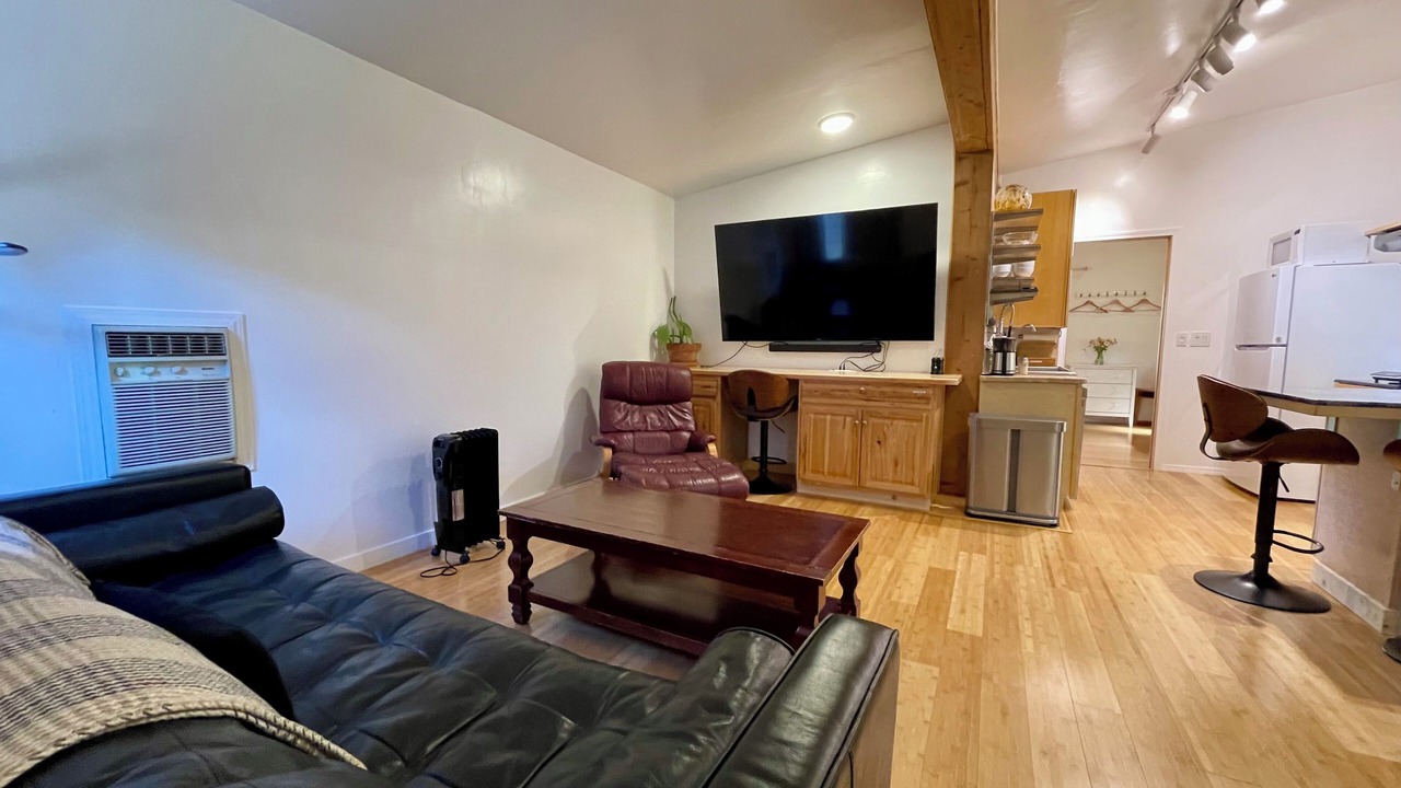 Photo of Livingroom in Lagunitas-Forest Knolls