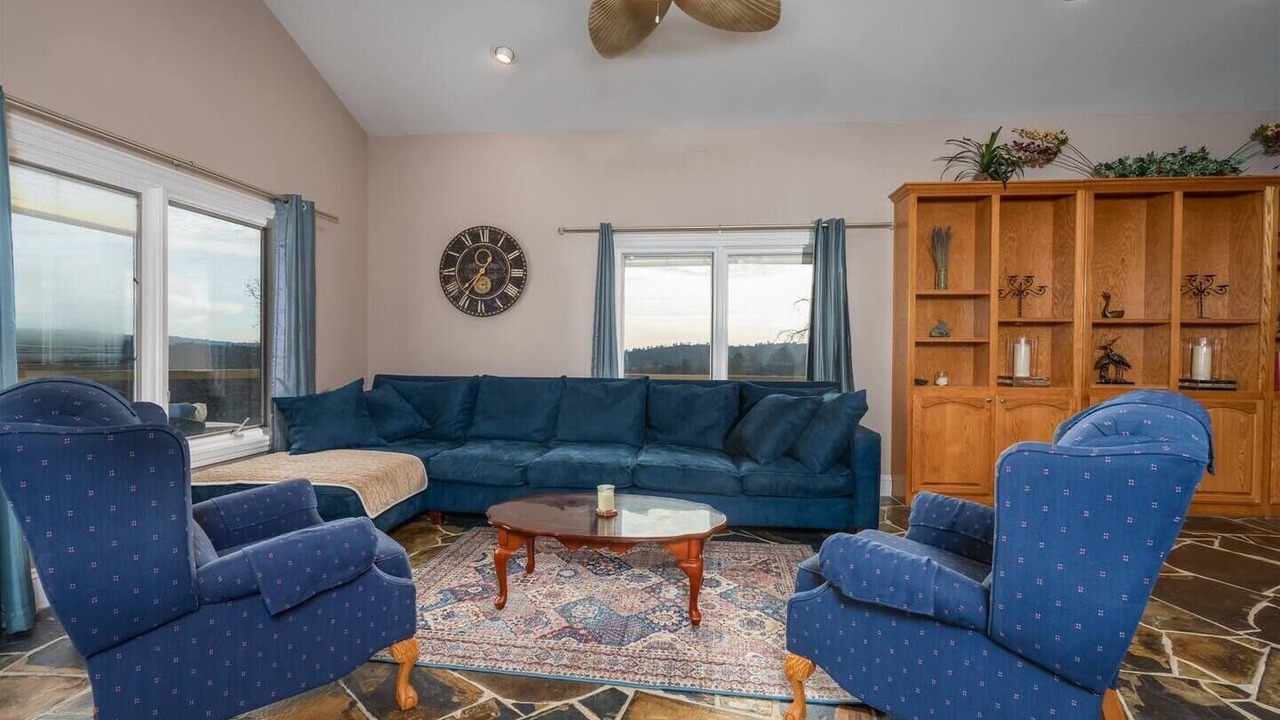 Photo of Bedroom in Coarsegold