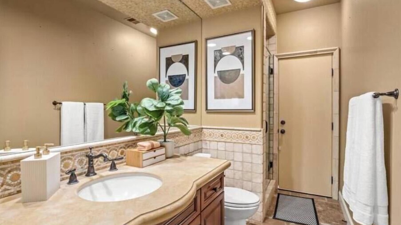 Photo of Bathroom in Clovis