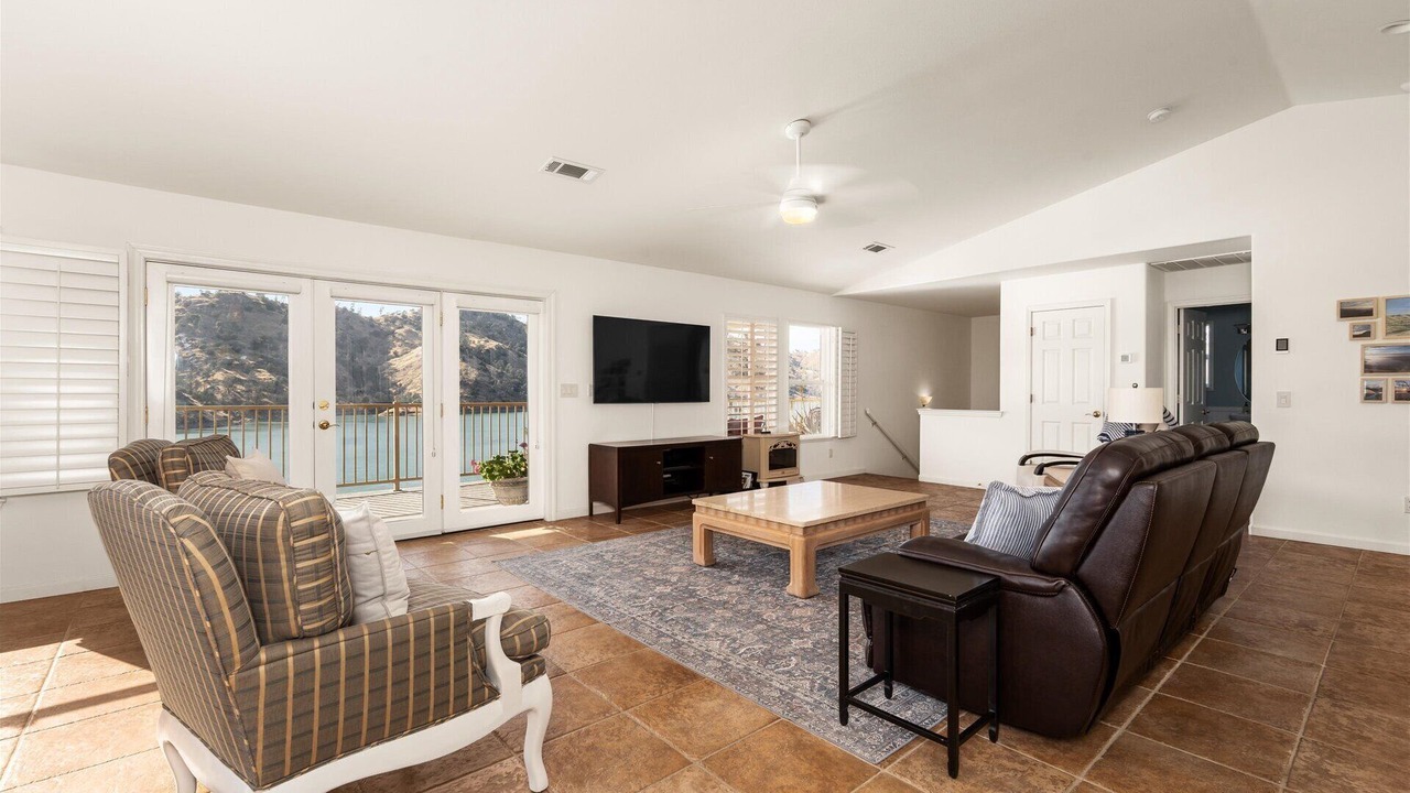 Photo of Livingroom in Friant