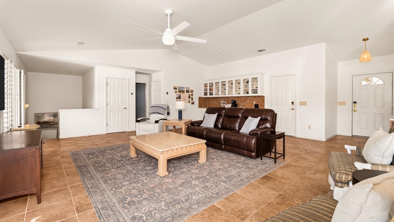 Photo of Livingroom in Friant