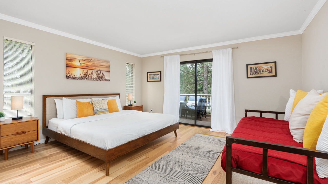 Photo of Bedroom in Groveland