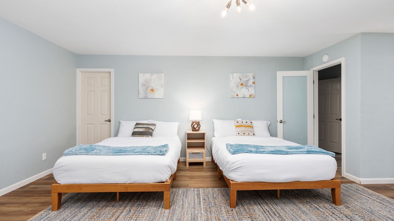 Photo of Bedroom in Groveland