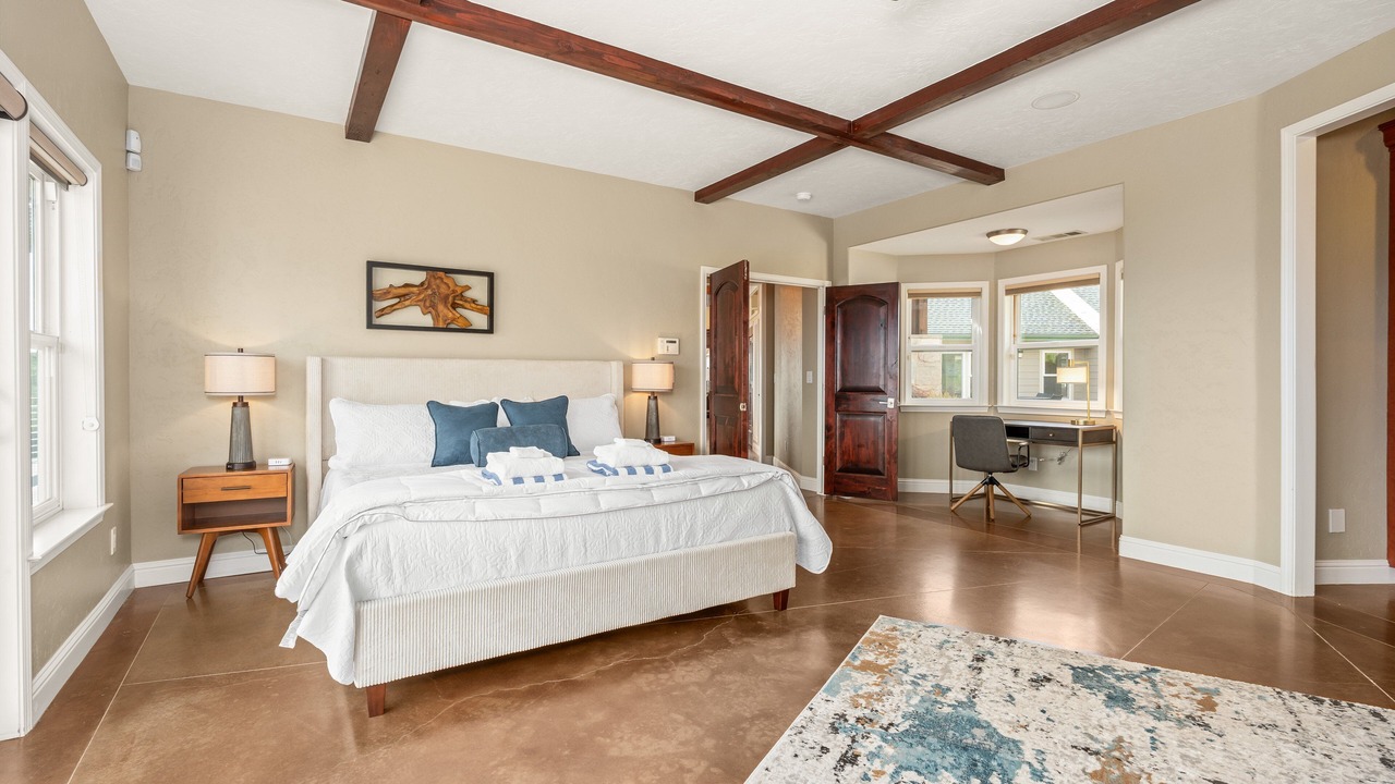 Photo of Bedroom in Oakhurst