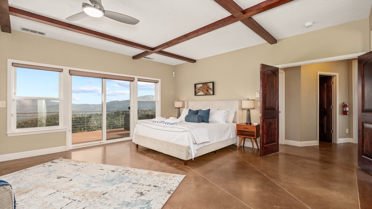 Photo of Bedroom in Oakhurst