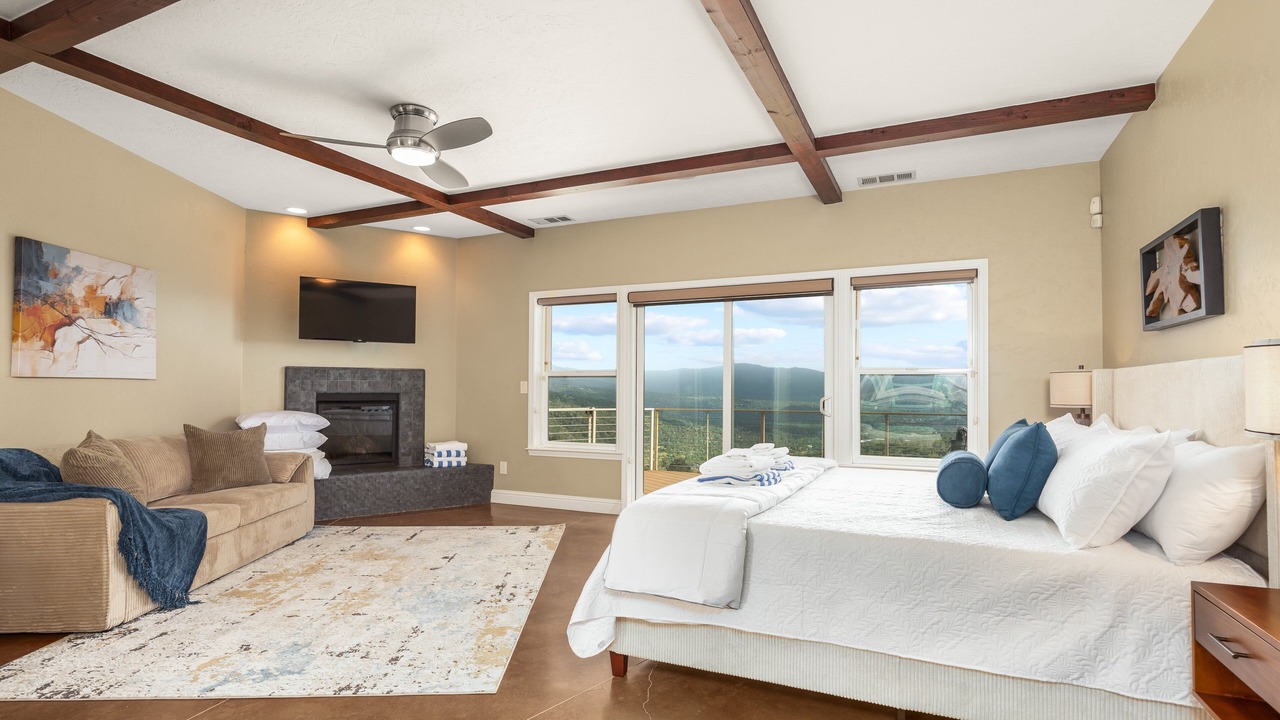 Photo of Bedroom in Oakhurst