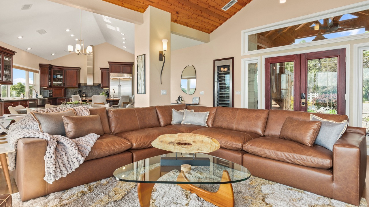 Photo of Livingroom in Oakhurst