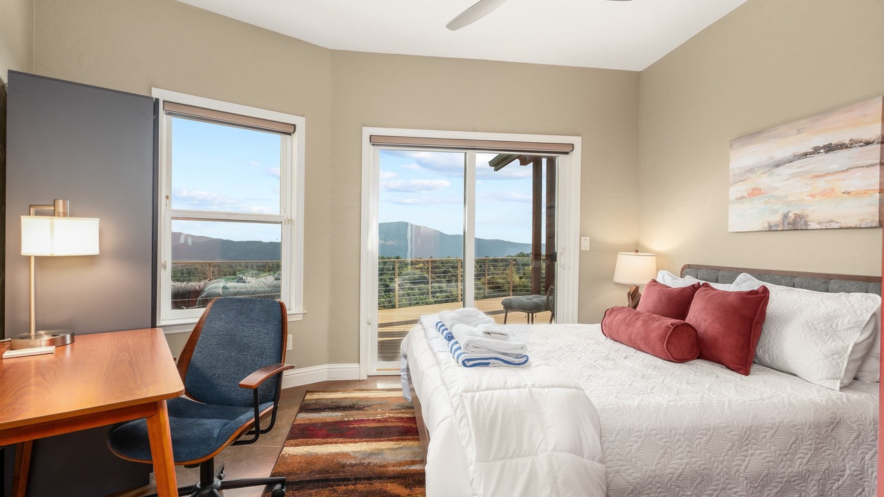 Photo of Bedroom in Oakhurst