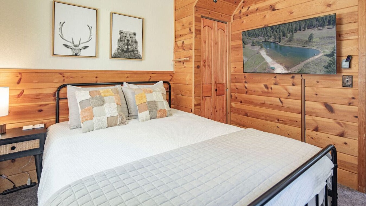 Photo of Bedroom in Long Barn