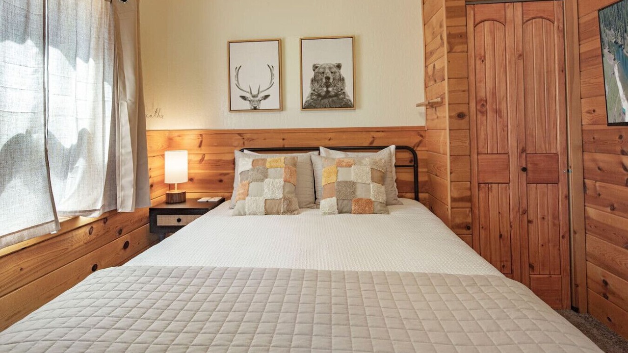 Photo of Bedroom in Long Barn