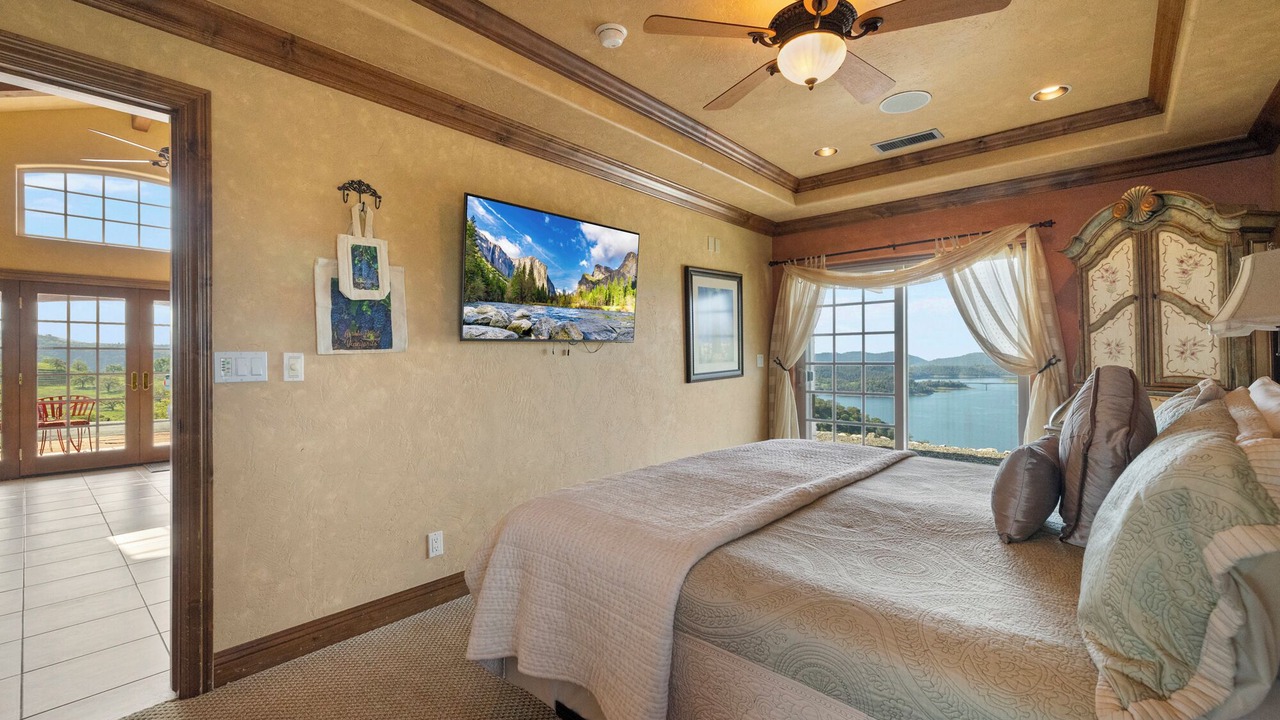 Photo of Bedroom in Angels Camp