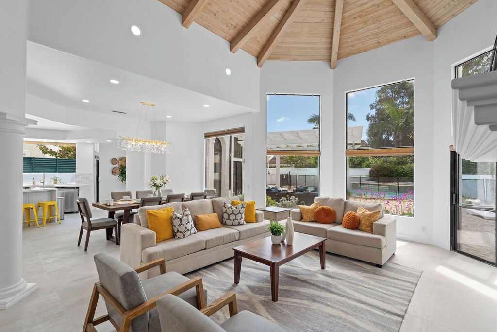 Photo of Livingroom in Huntington Beach
