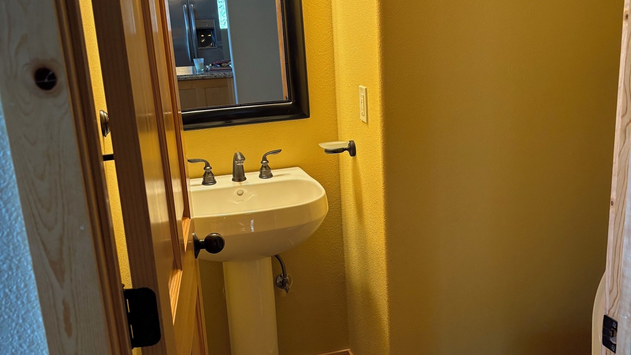 Photo of Bathroom in Lake Almanor West