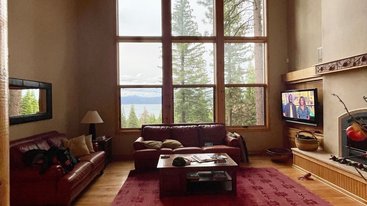 Photo of Livingroom in Lake Almanor West